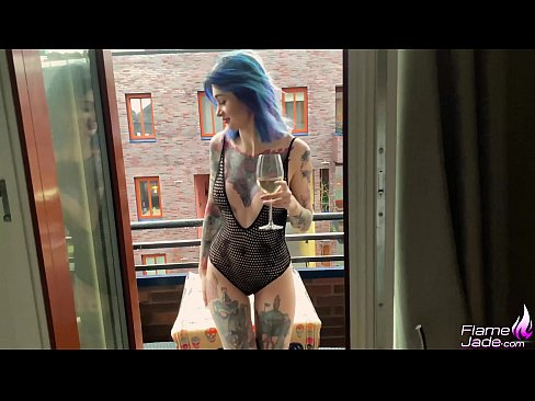 ❤️ Geweldige meisie suig met 'n gulp en fokken passievol onder die oop lug ️❌ Fokvideo op af.ixiporn.ru ❤